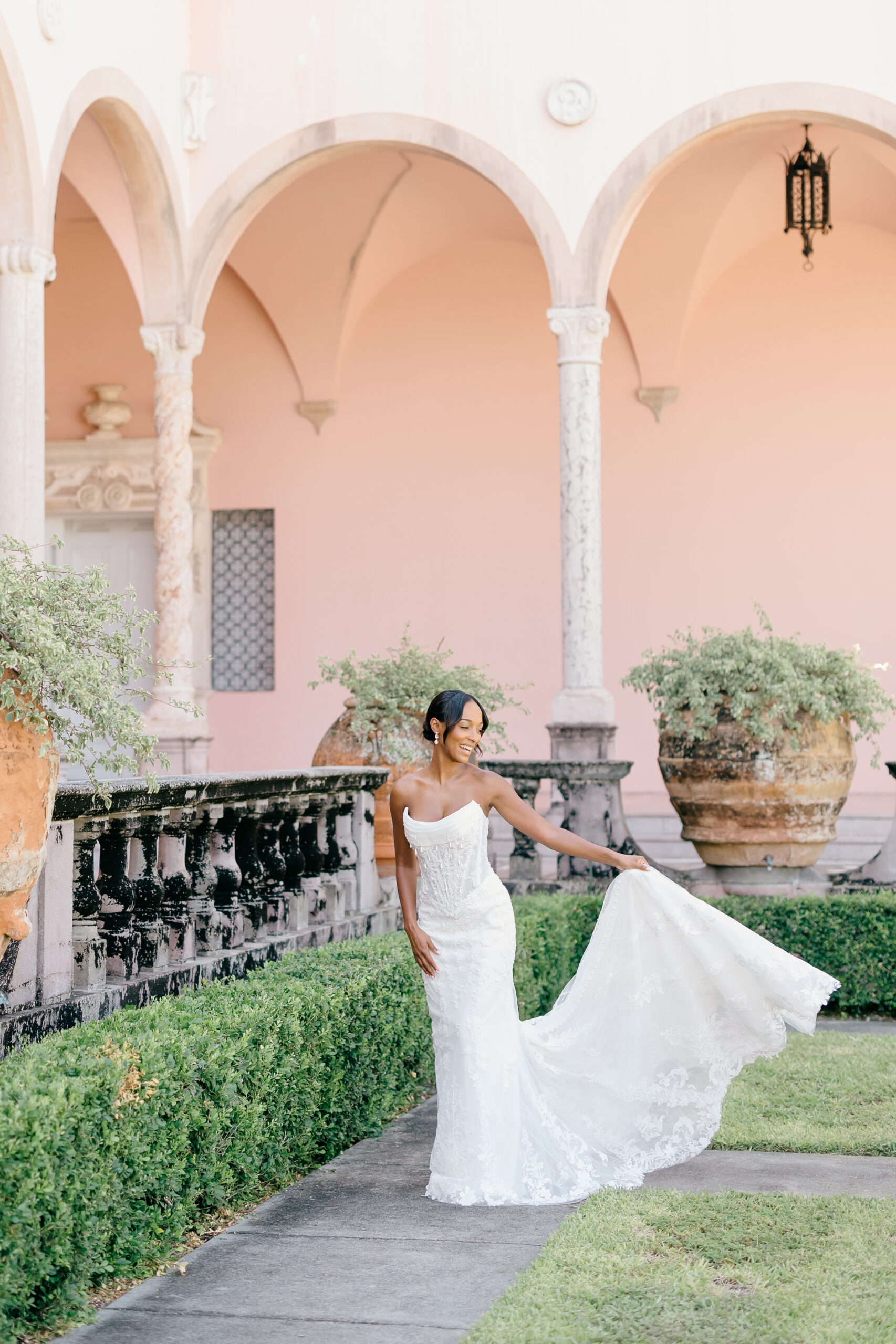 Bridal portraits at the Ringling Museum in Sarasota, Florida.